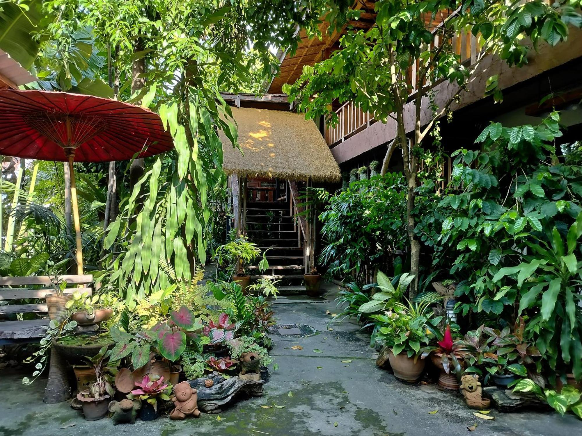 Aparthotel Oldy De Garden à Chiang Mai Extérieur photo